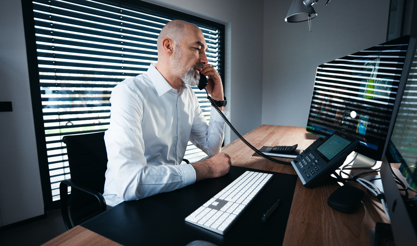 Fachgespräch im Projektalltag bei der Fiedler GmbH